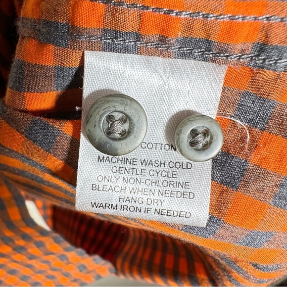 UNTUCKIT Plaid Cotton Long Sleeve Button Down Shirt - Picture 6 of 8